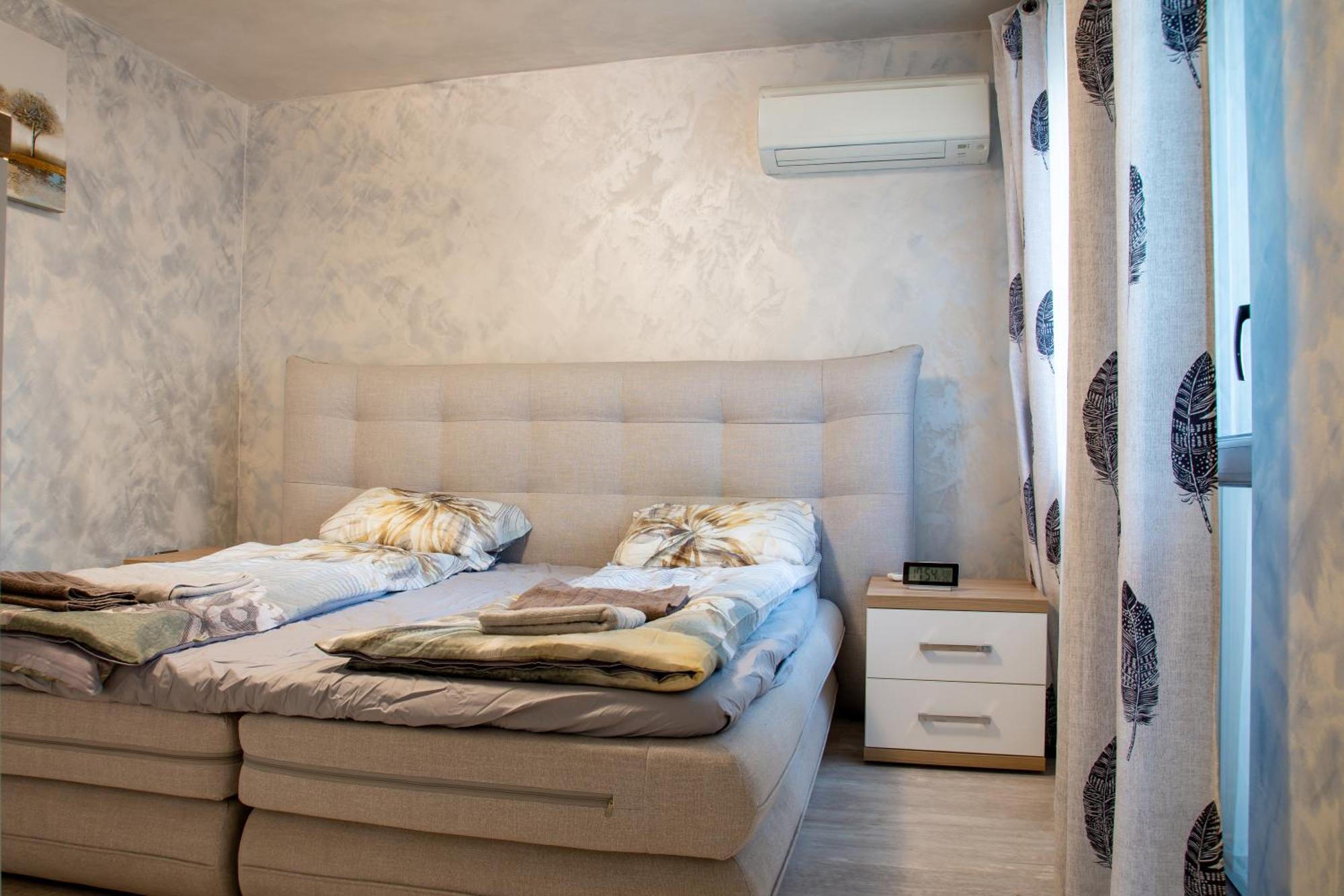 Light Apartment Varna Exterior foto